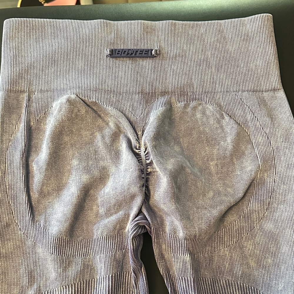 Bo + TEE Textured Leggings - Lavender